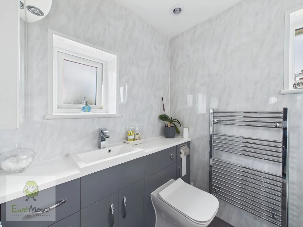 Povey Avenue, Wainscott, ME2, photo 14