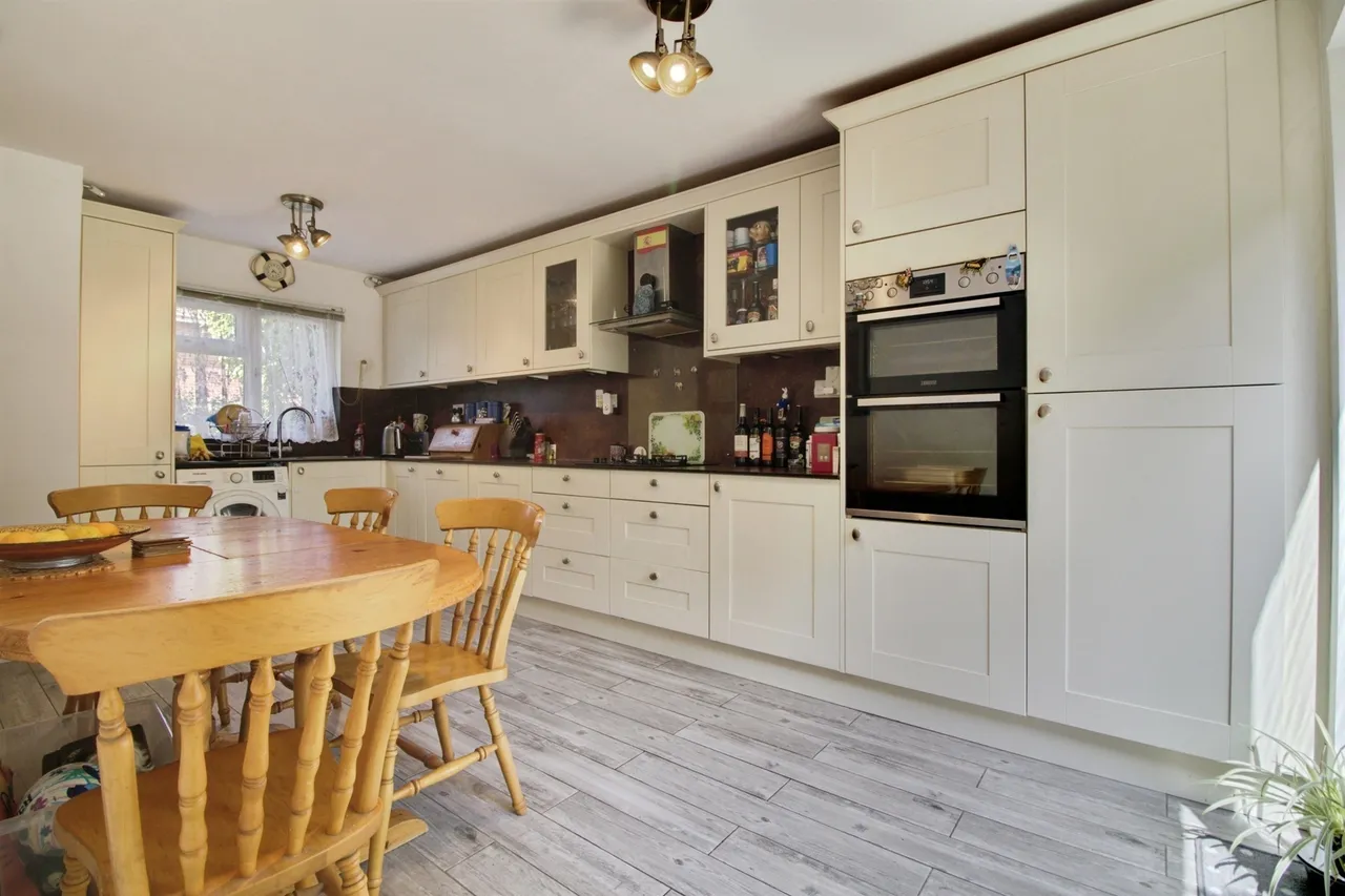 Batford Close, Welwyn Garden City, photo 3