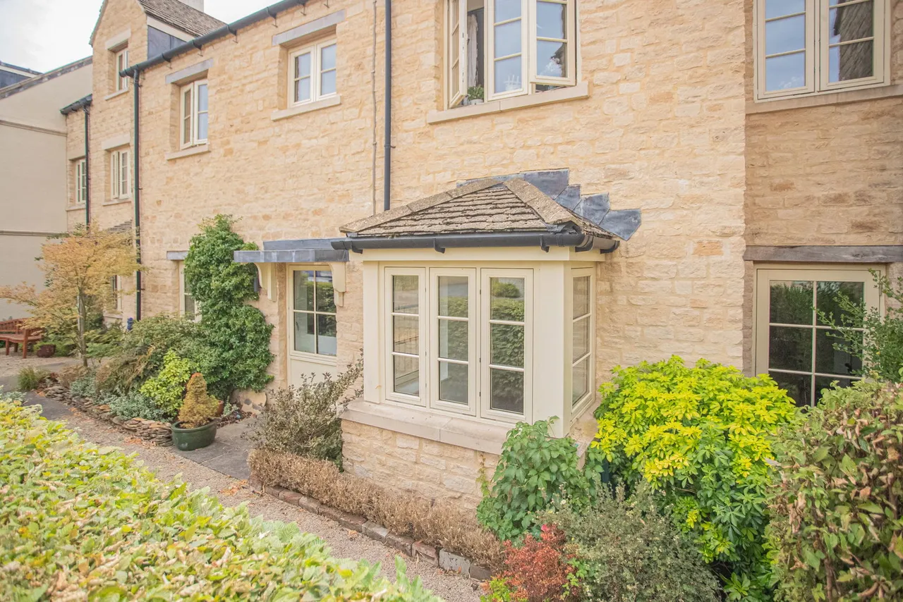 Mercer Way, Tetbury, photo 15