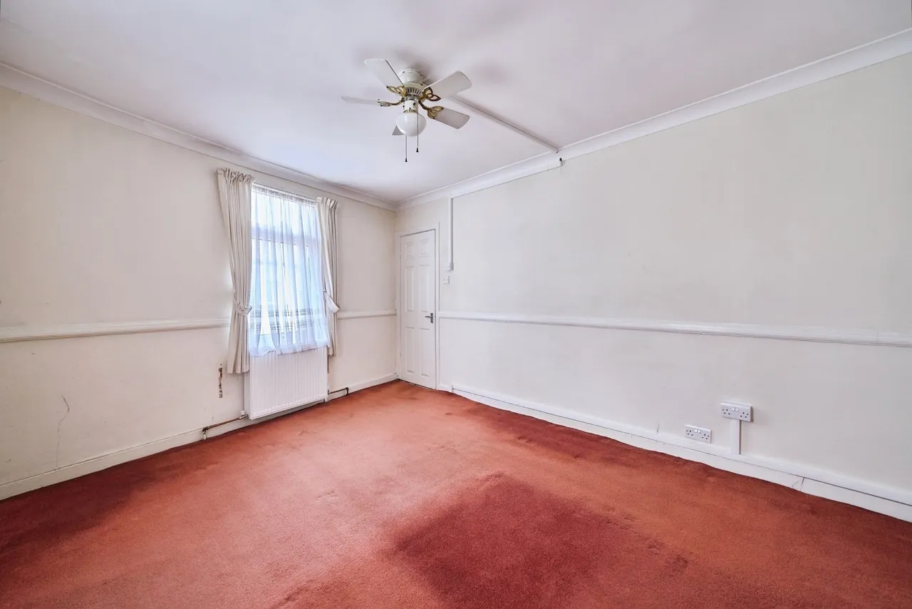Selby Road, London, E13, photo 11