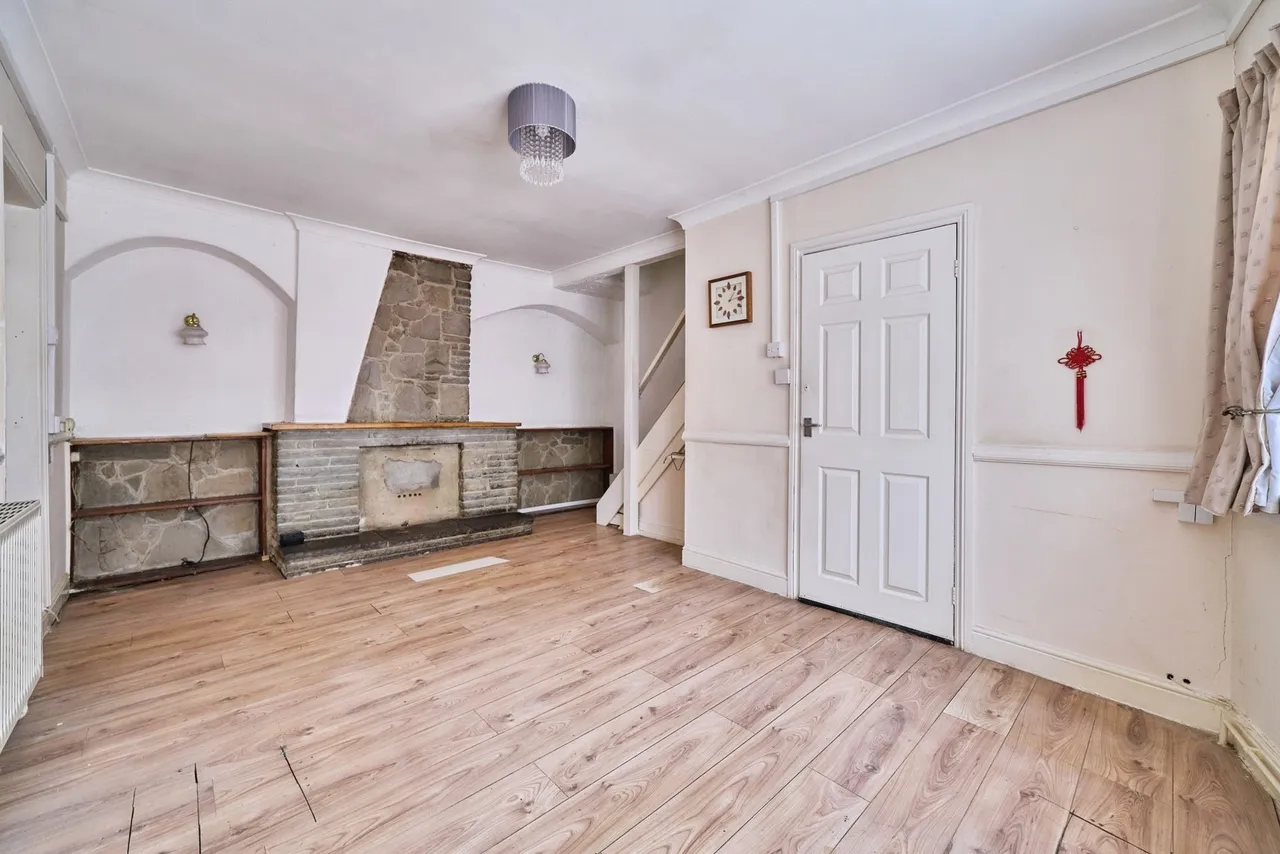 Selby Road, London, E13, photo 8