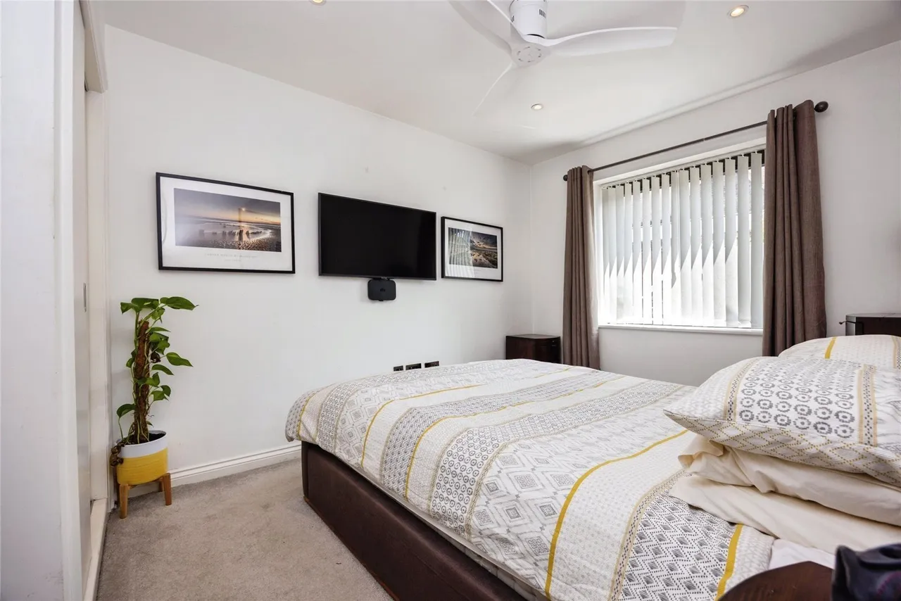 Flambard Way, Godalming, GU7, photo 24