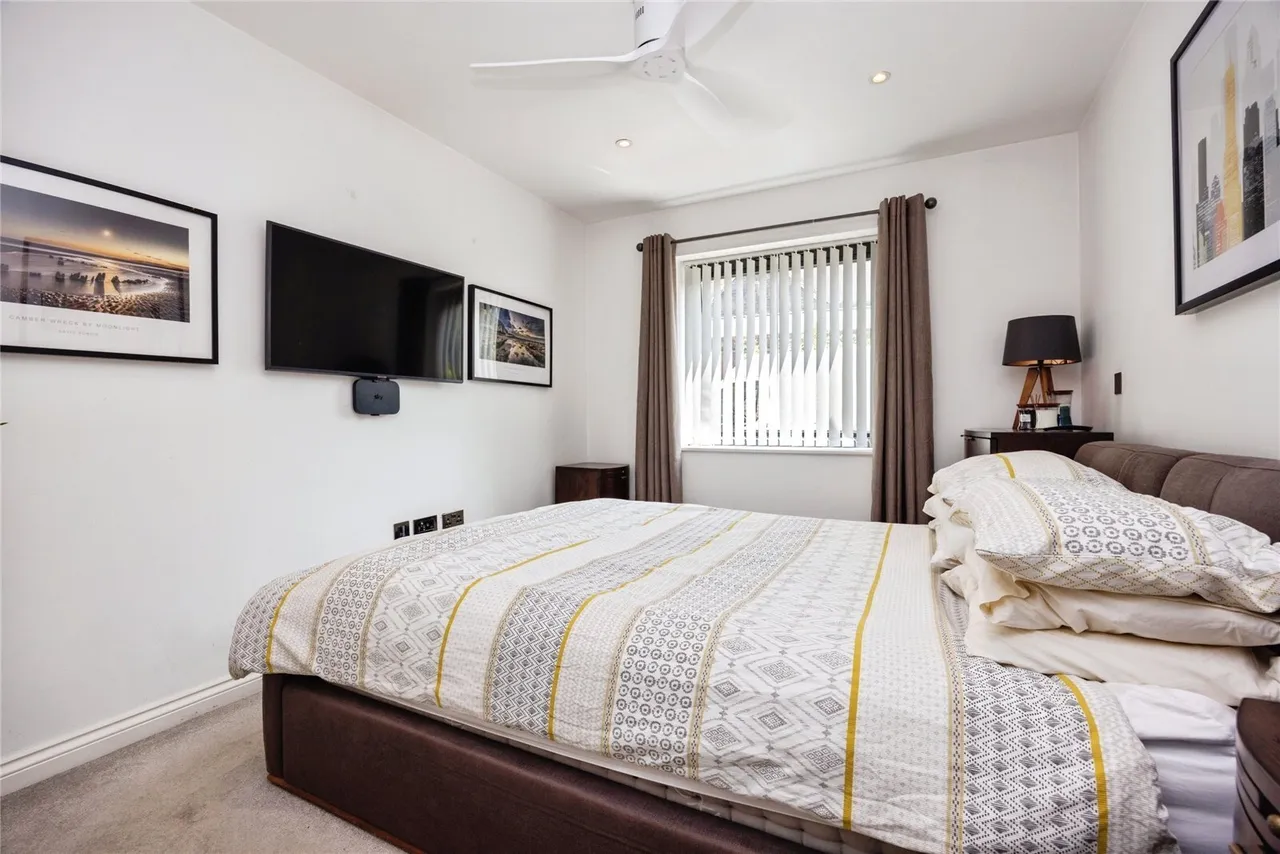 Flambard Way, Godalming, GU7, photo 25