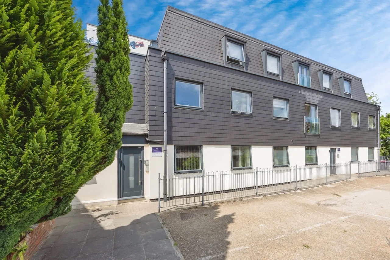 Flambard Way, Godalming, GU7, photo 17