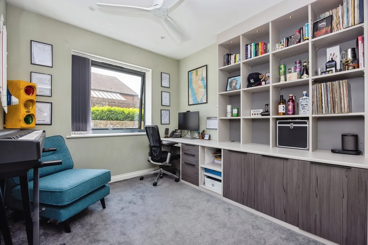 Flambard Way, Godalming, GU7, photo 8