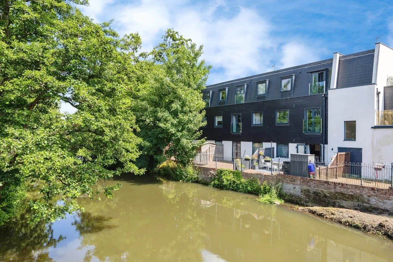 Flambard Way, Godalming, GU7, photo 2