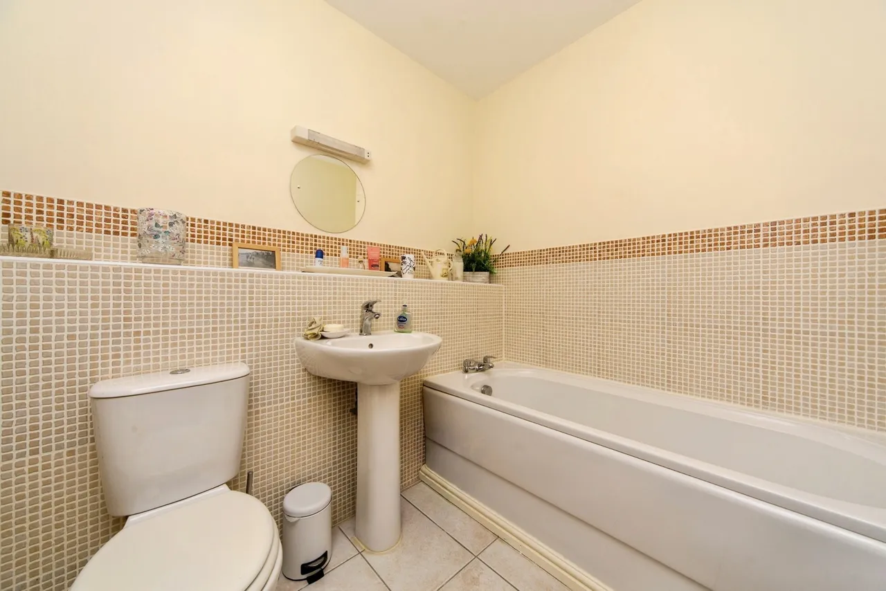 Prenton Lane, Prenton, CH42, photo 7