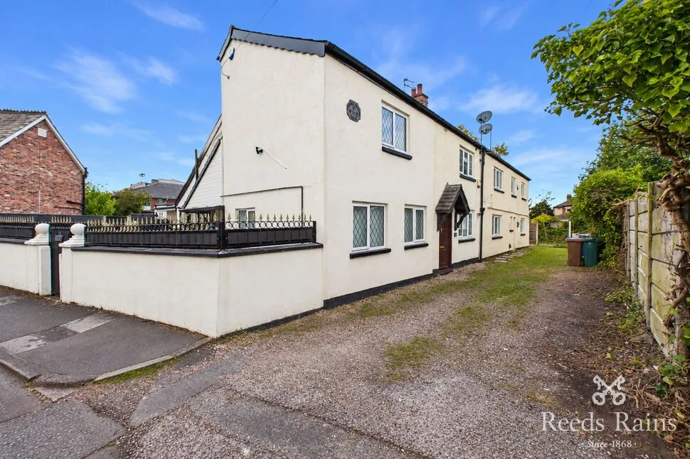 2 bed house to rent, Hazel Grove, SK7