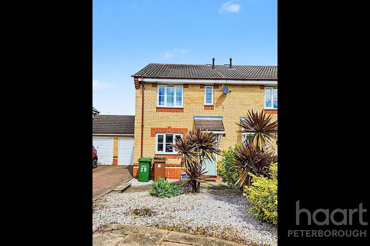 3 bed house for sale, Redwing Close, Peterborough, PE2