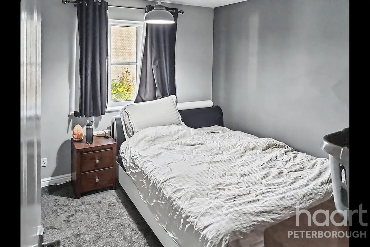Redwing Close, Peterborough, PE2, photo 6