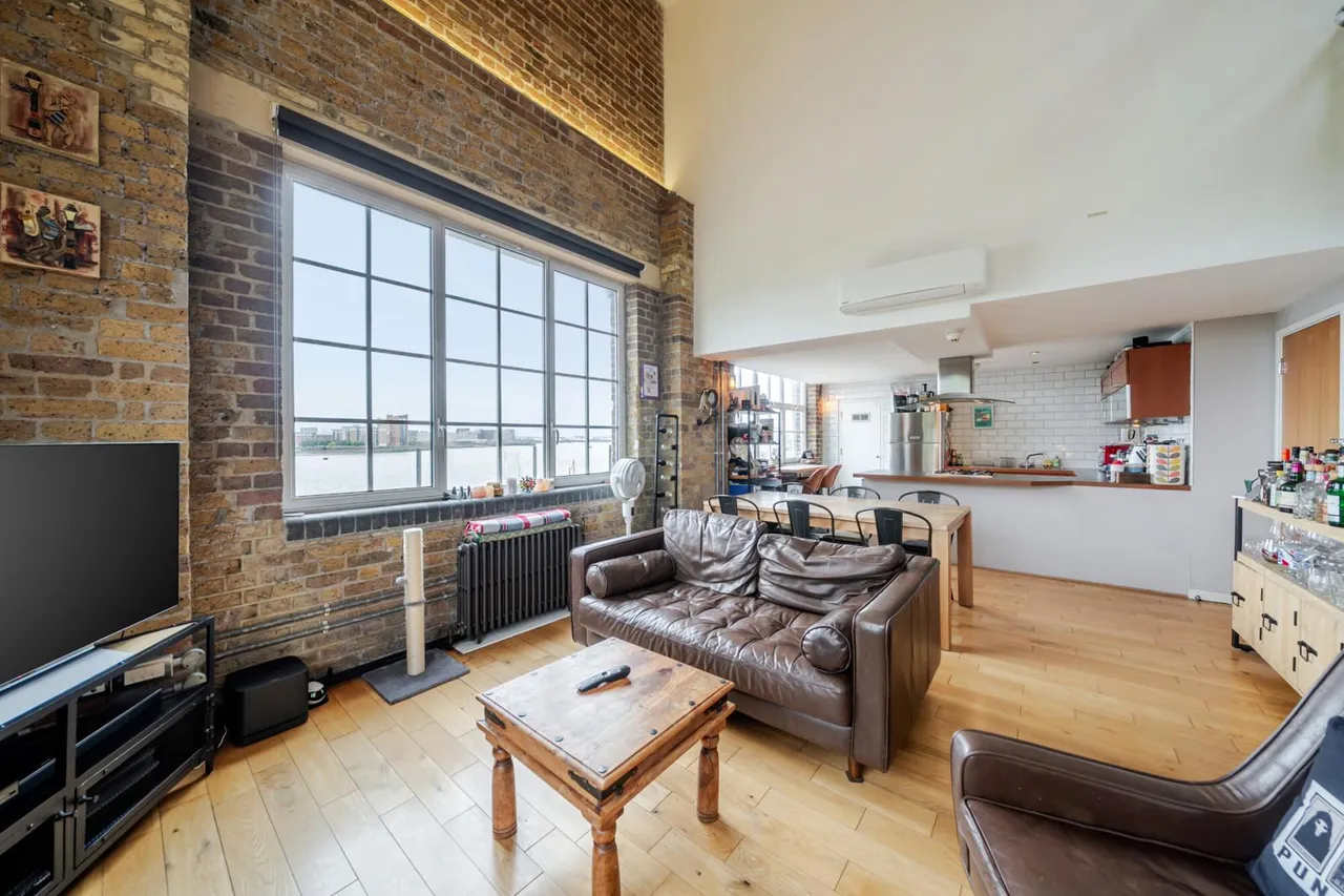 Marlborough Road, SE18, photo 2