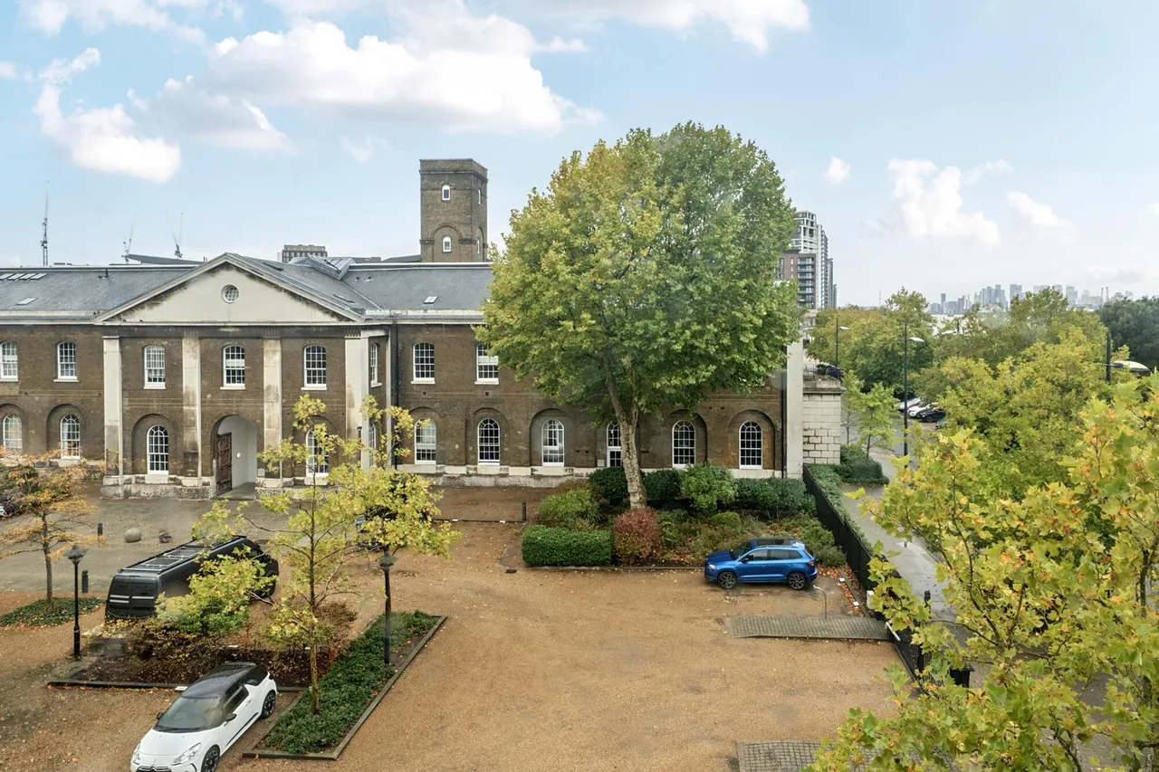 Marlborough Road, SE18, photo 22