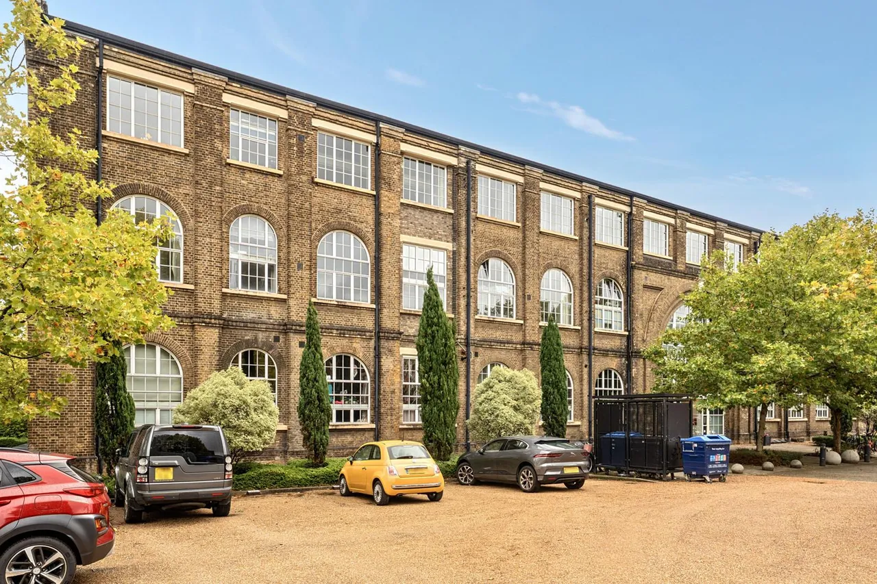 3 bed flat for sale, Marlborough Road, SE18