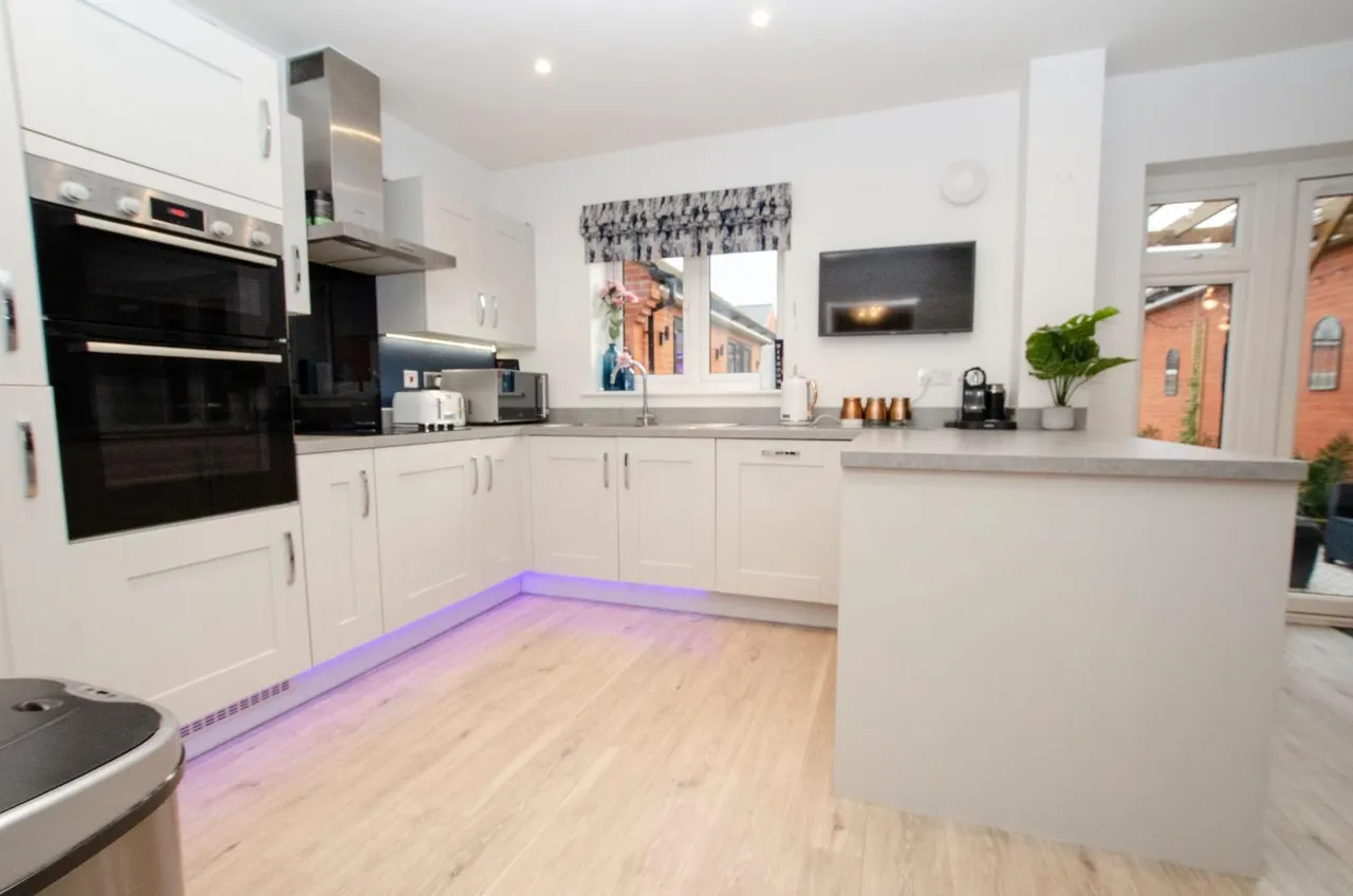 Harper Road, Botley, Southampton, SO32 2SW, photo 4