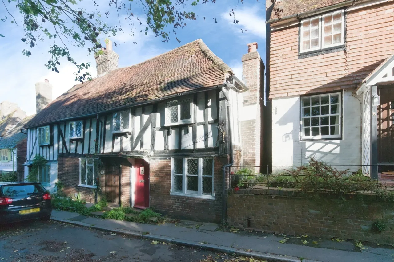 1 bed house for sale, Fair Lane, Robertsbridge, TN32