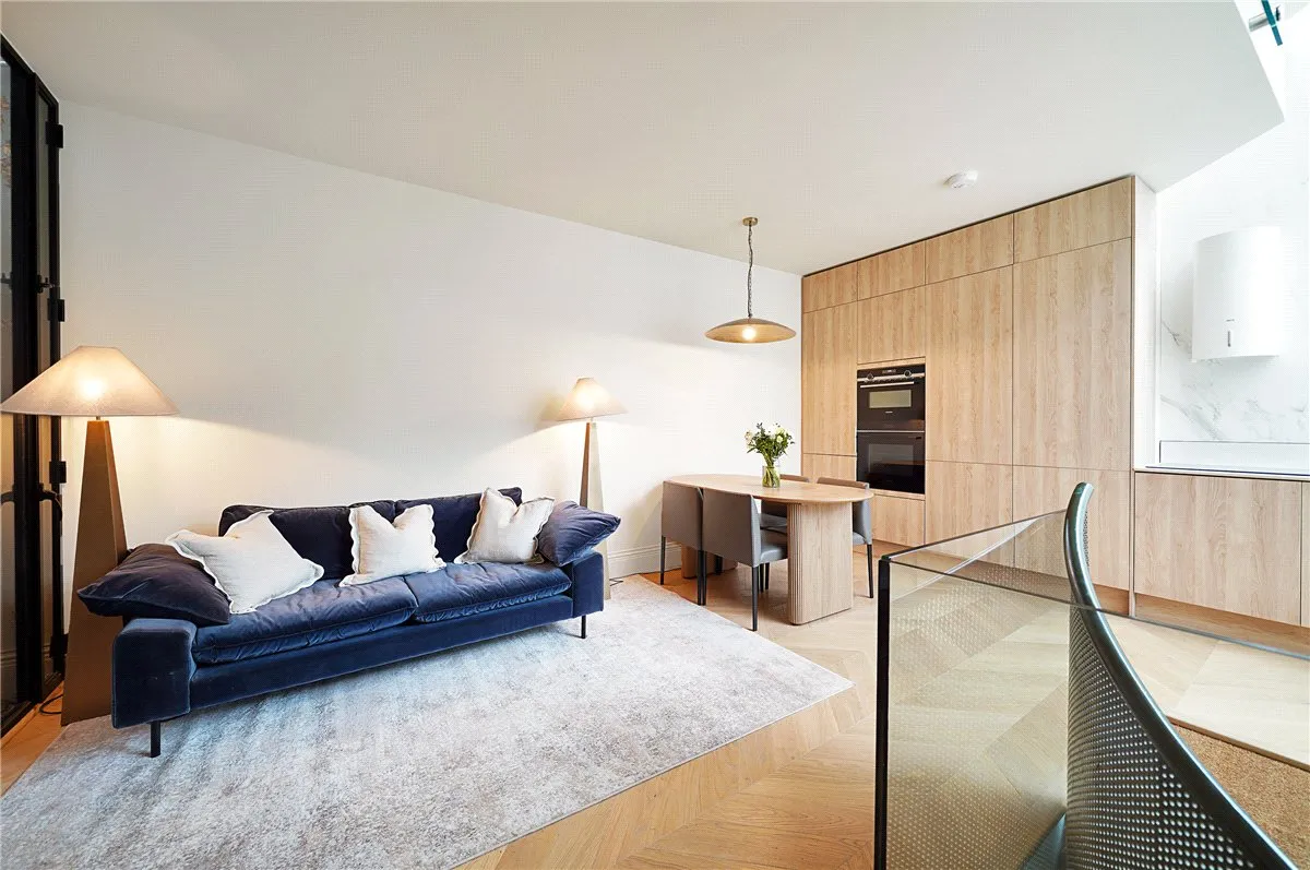 Cortayne Road, London, SW6, photo 2