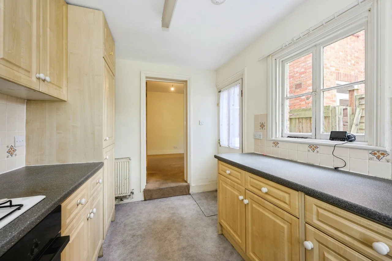 Little Roke Avenue, Kenley, CR8, photo 12