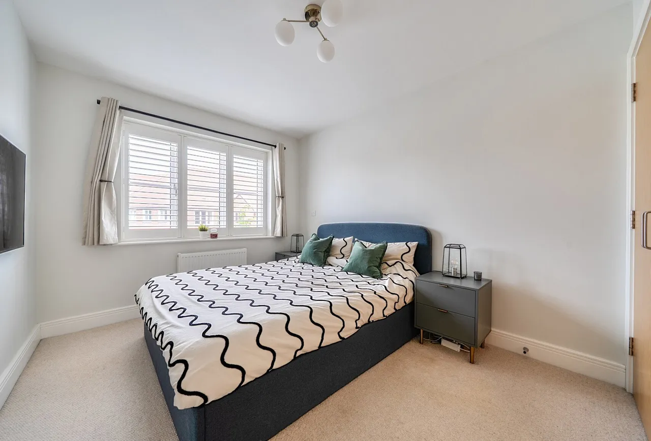 Gainsborough Court, Horley, 73, RH6 8QN, photo 14