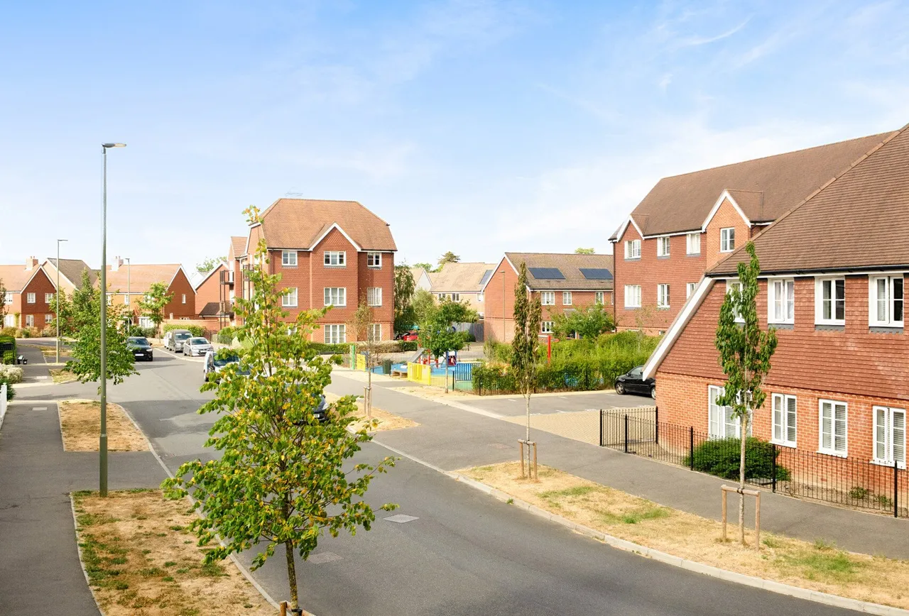 Gainsborough Court, Horley, 73, RH6 8QN, photo 15