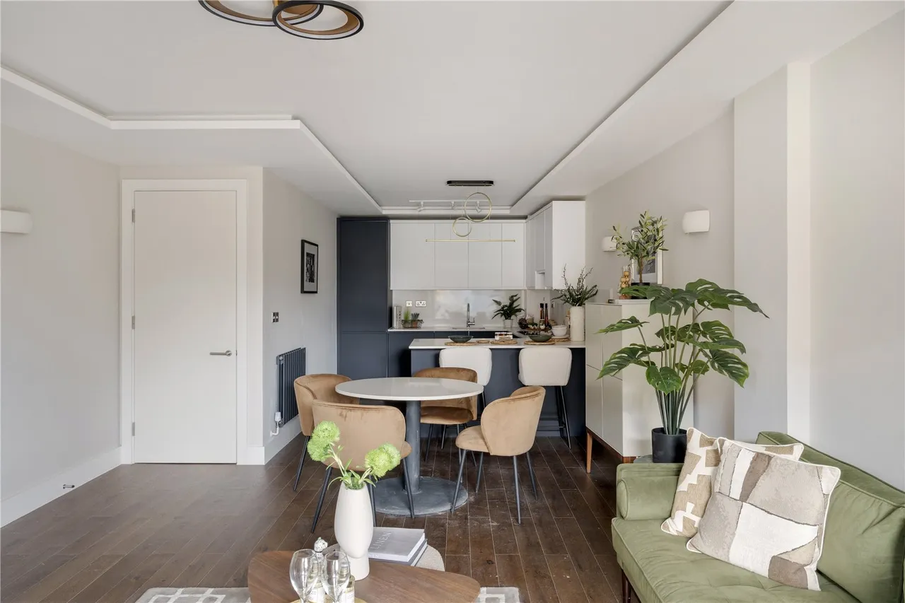Shepherds Bush Road, W6, photo 5