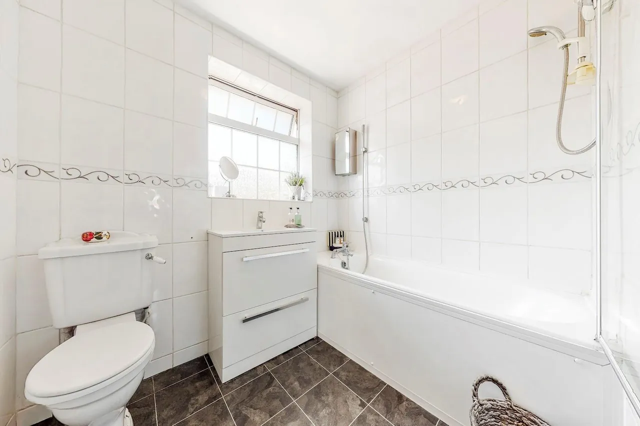 Vivian Avenue, Wembley, HA9, photo 7