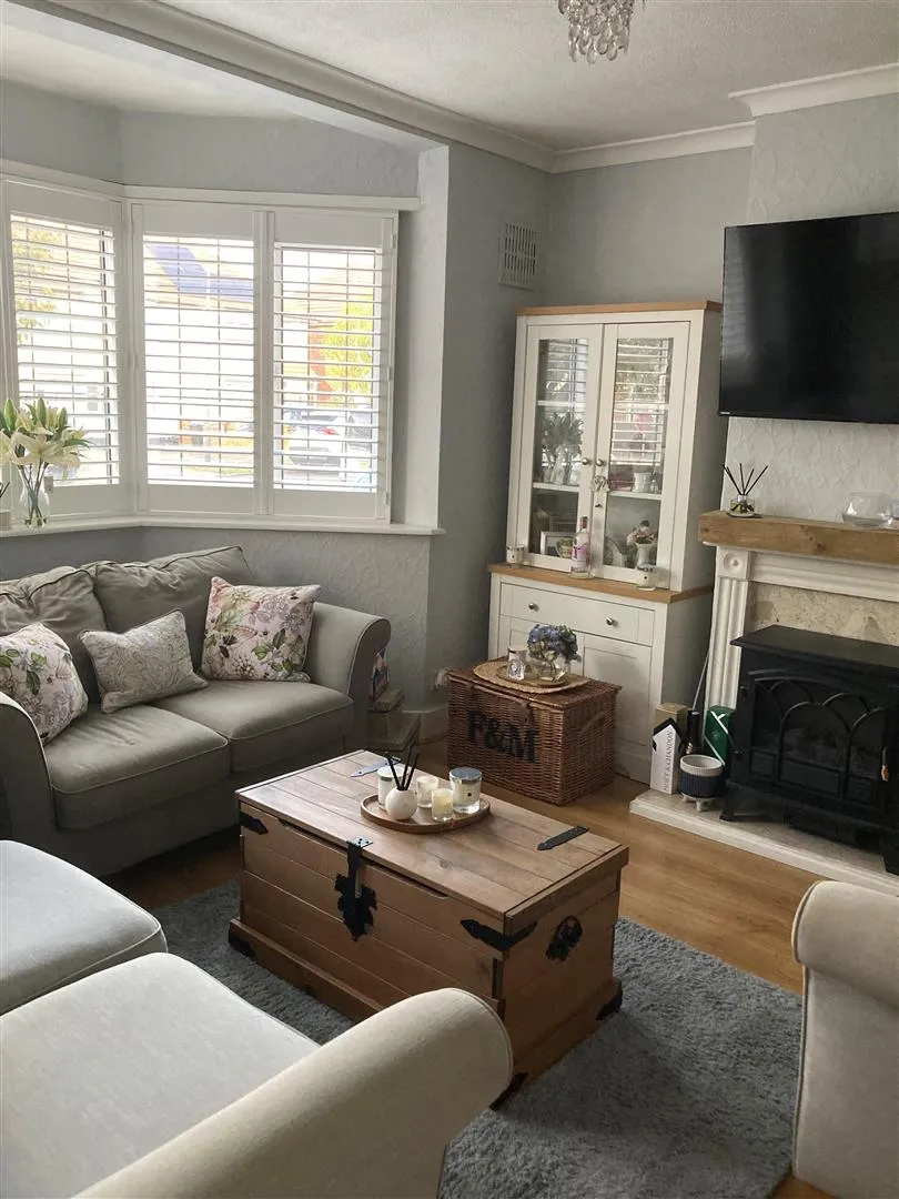 Vivian Avenue, Wembley, HA9, photo 2