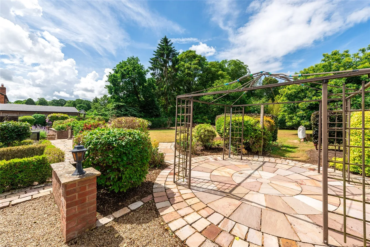 Ecton Lane, Sywell, NN6, photo 34