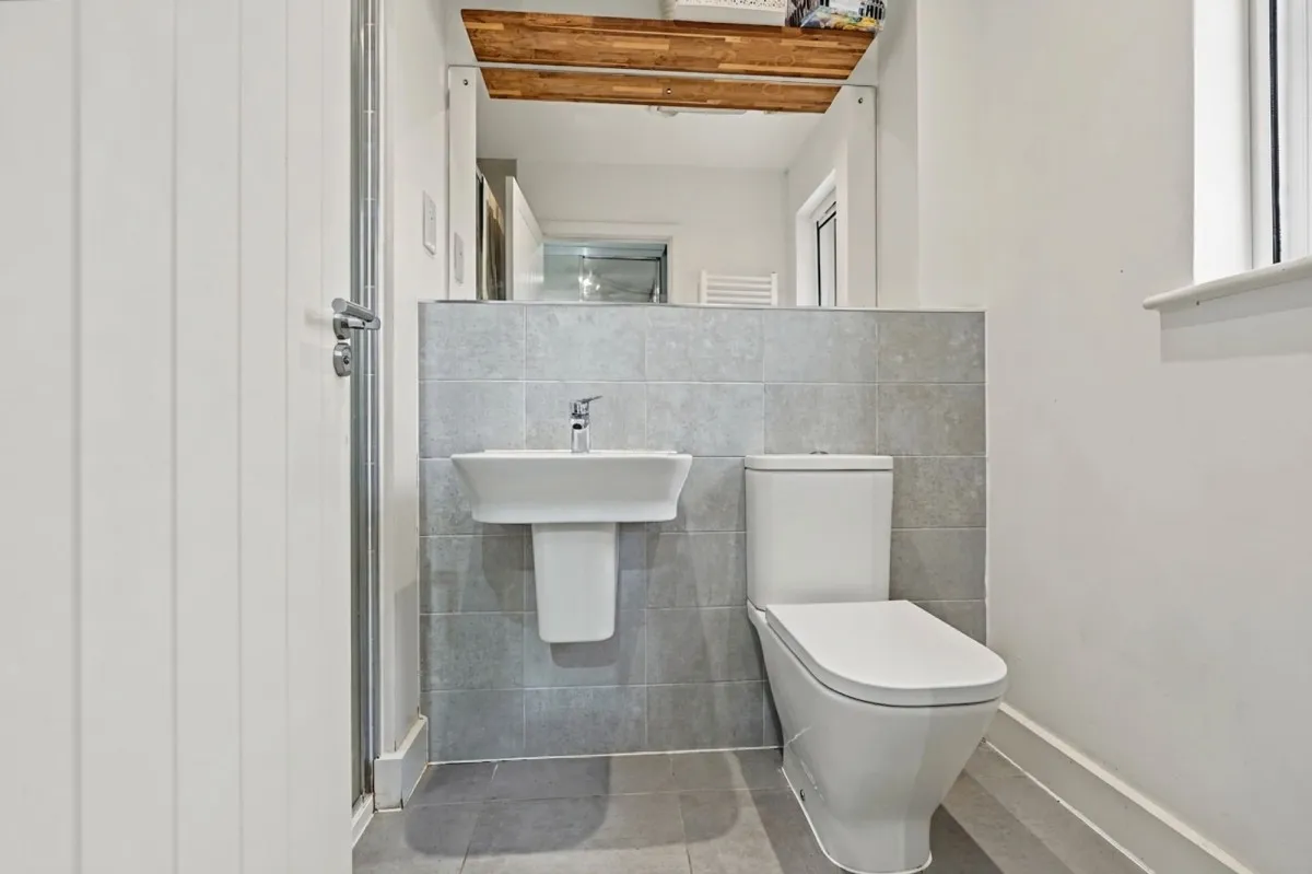 Larnach Drive, Kentford, CB8, photo 15