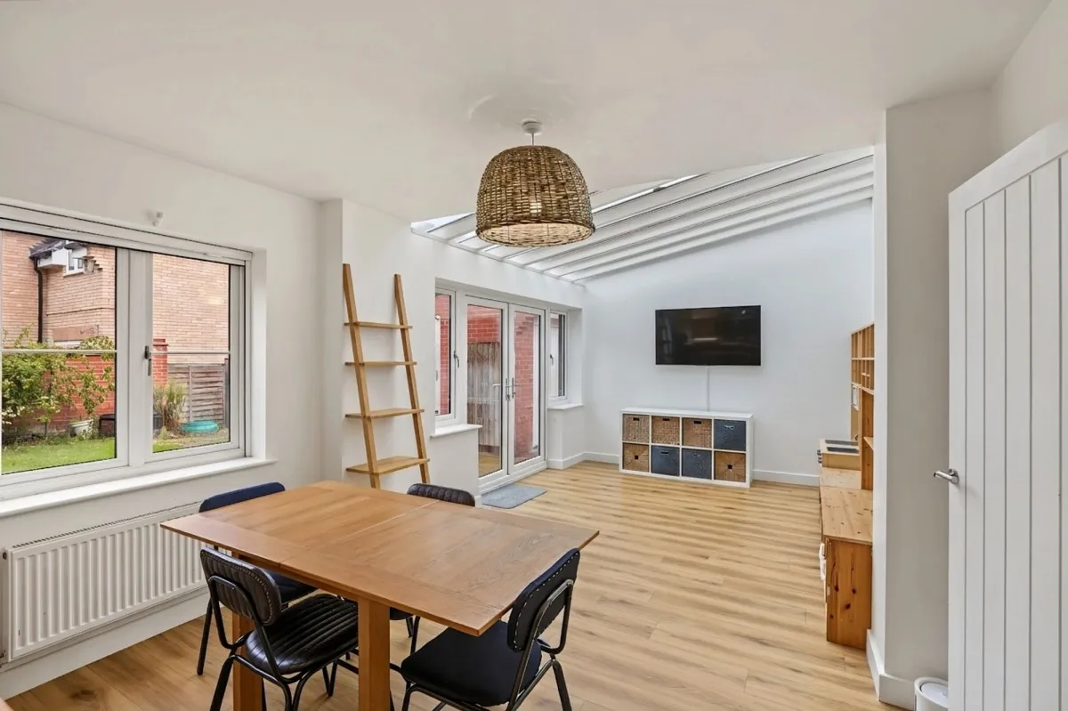 Larnach Drive, Kentford, CB8, photo 4