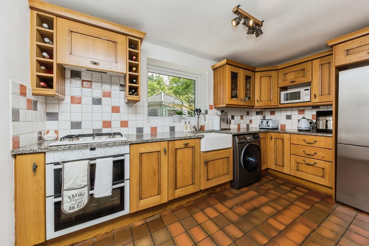 Langley Hall Close, Langley, SK11, photo 8