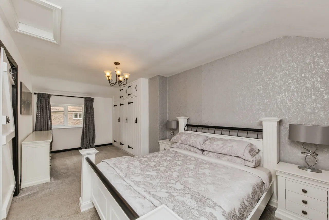Langley Hall Close, Langley, SK11, photo 10
