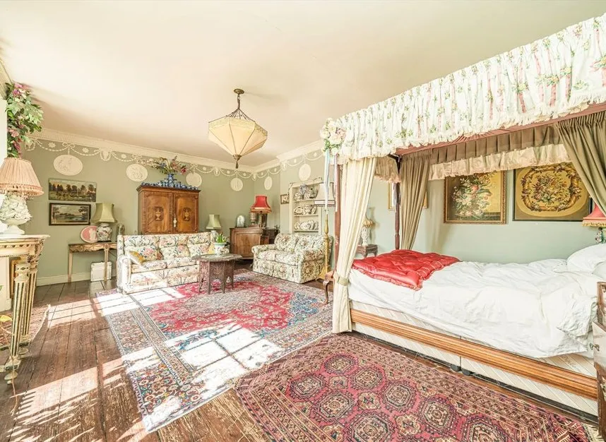 Hampton Court Road, Hampton, TW12, photo 6