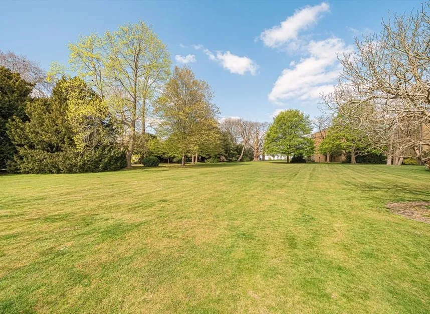 Hampton Court Road, Hampton, TW12, photo 7