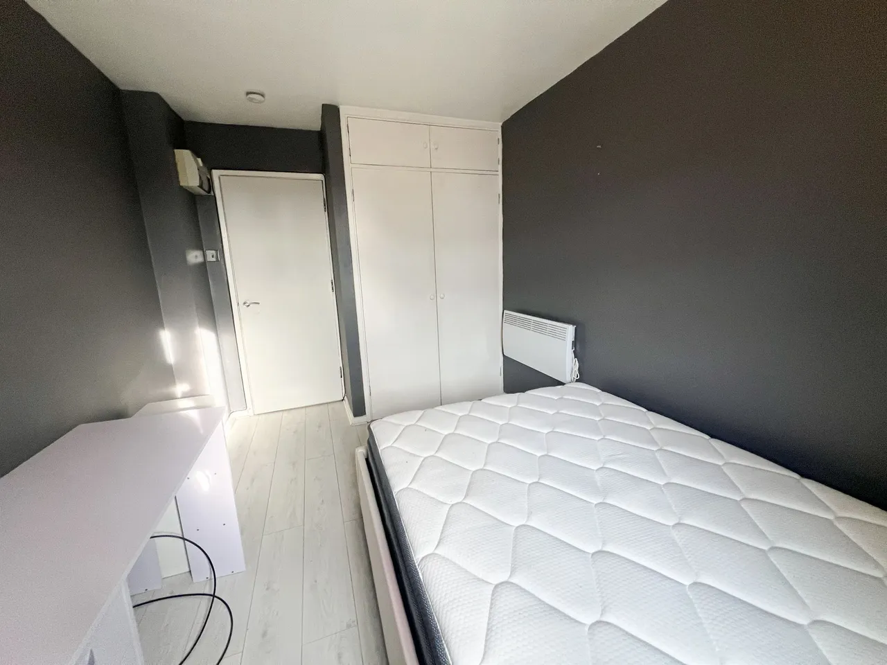 Dale Court Grove, Hill, E18, photo 9