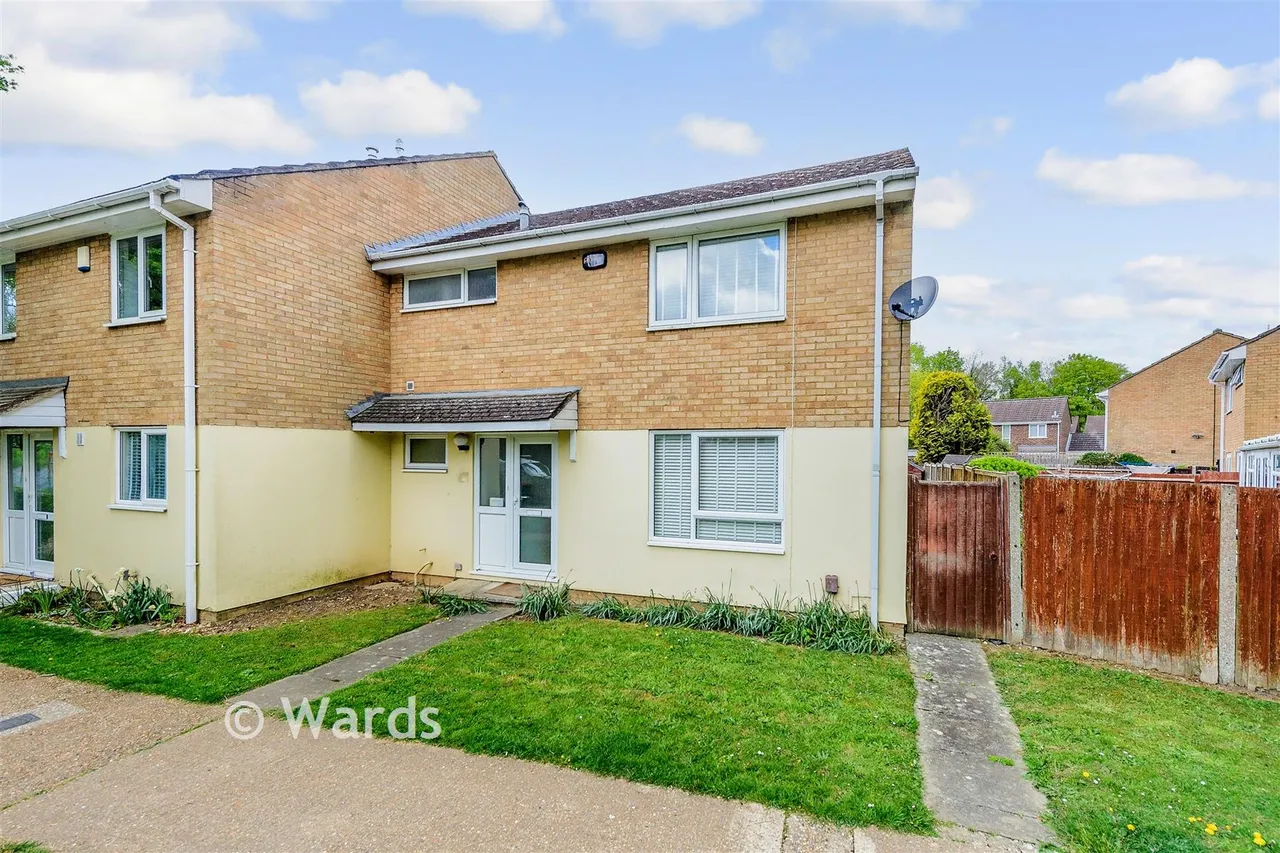 3 bed house for sale, Olivers Mill, New Ash Green, DA3