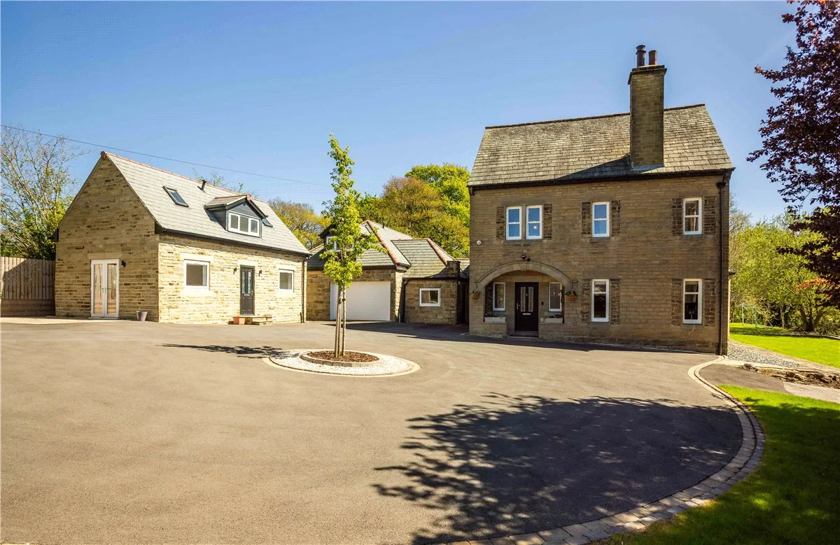 Layton Lane, Rawdon, LS19, photo 16