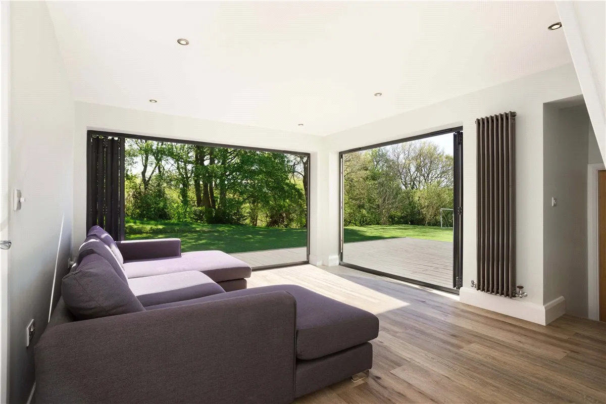 Layton Lane, Rawdon, LS19, photo 8