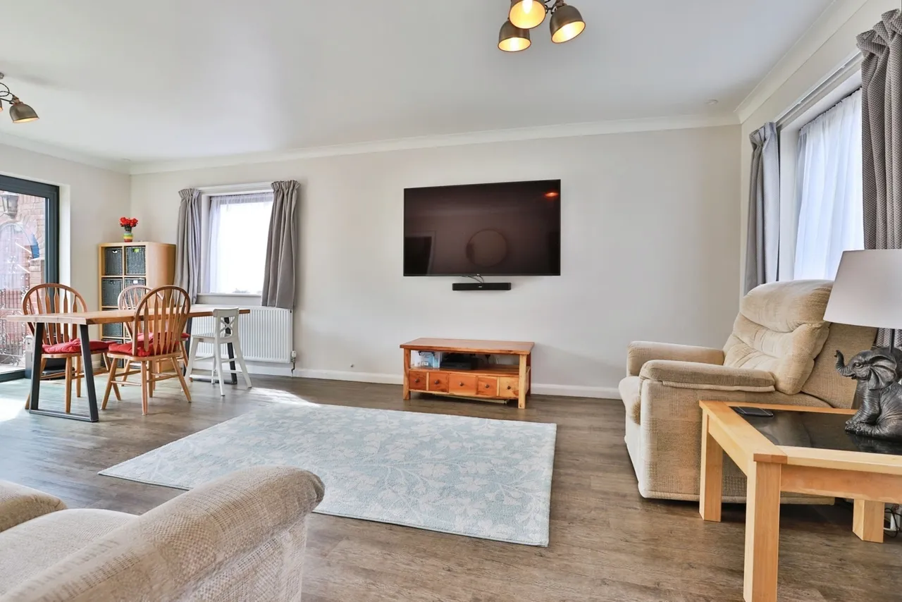 Willow Mead, Bournemouth, BH8, photo 12