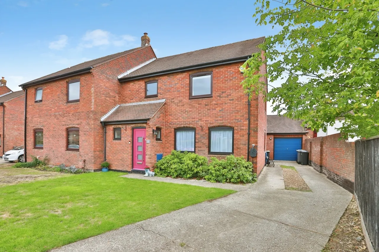 3 bed house for sale, Willow Mead, Bournemouth, BH8