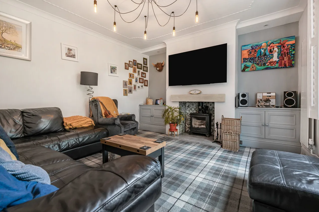 Oldham Road, Rishworth, HX6, photo 7