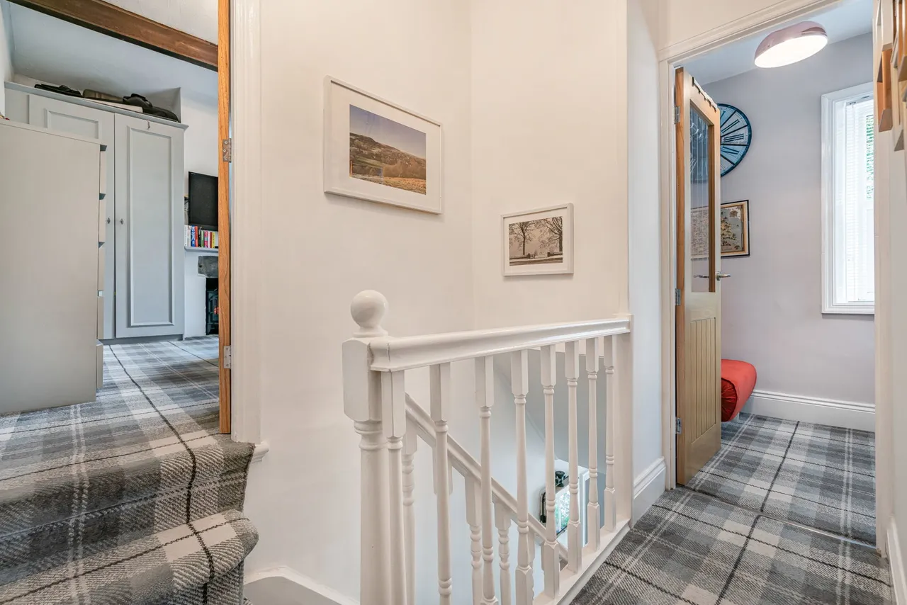 Oldham Road, Rishworth, HX6, photo 18