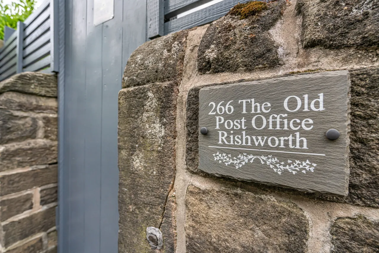 Oldham Road, Rishworth, HX6, photo 21
