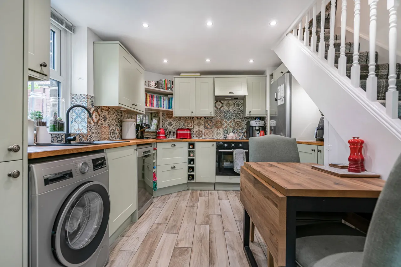 Oldham Road, Rishworth, HX6, photo 5