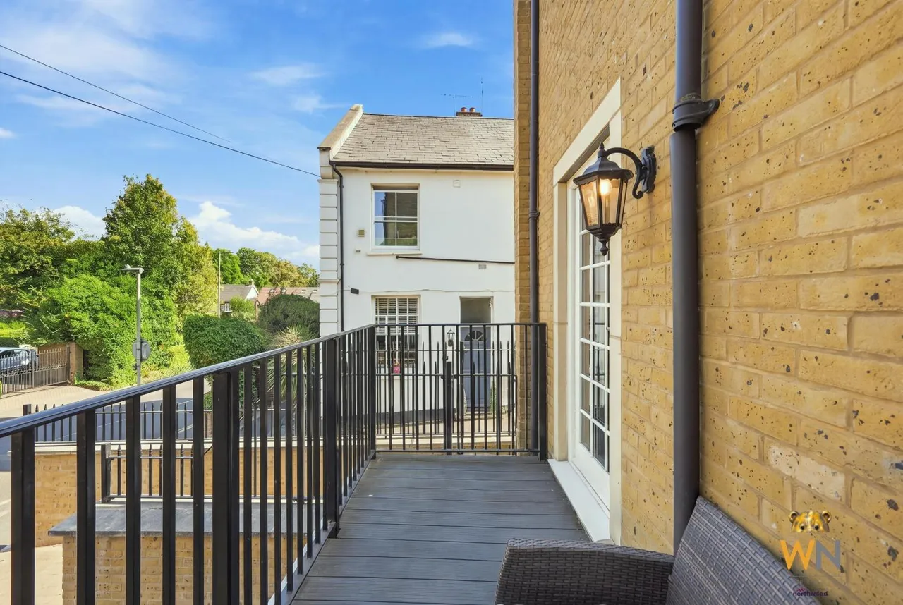 Crown Street, Brentwood, CM14, photo 14