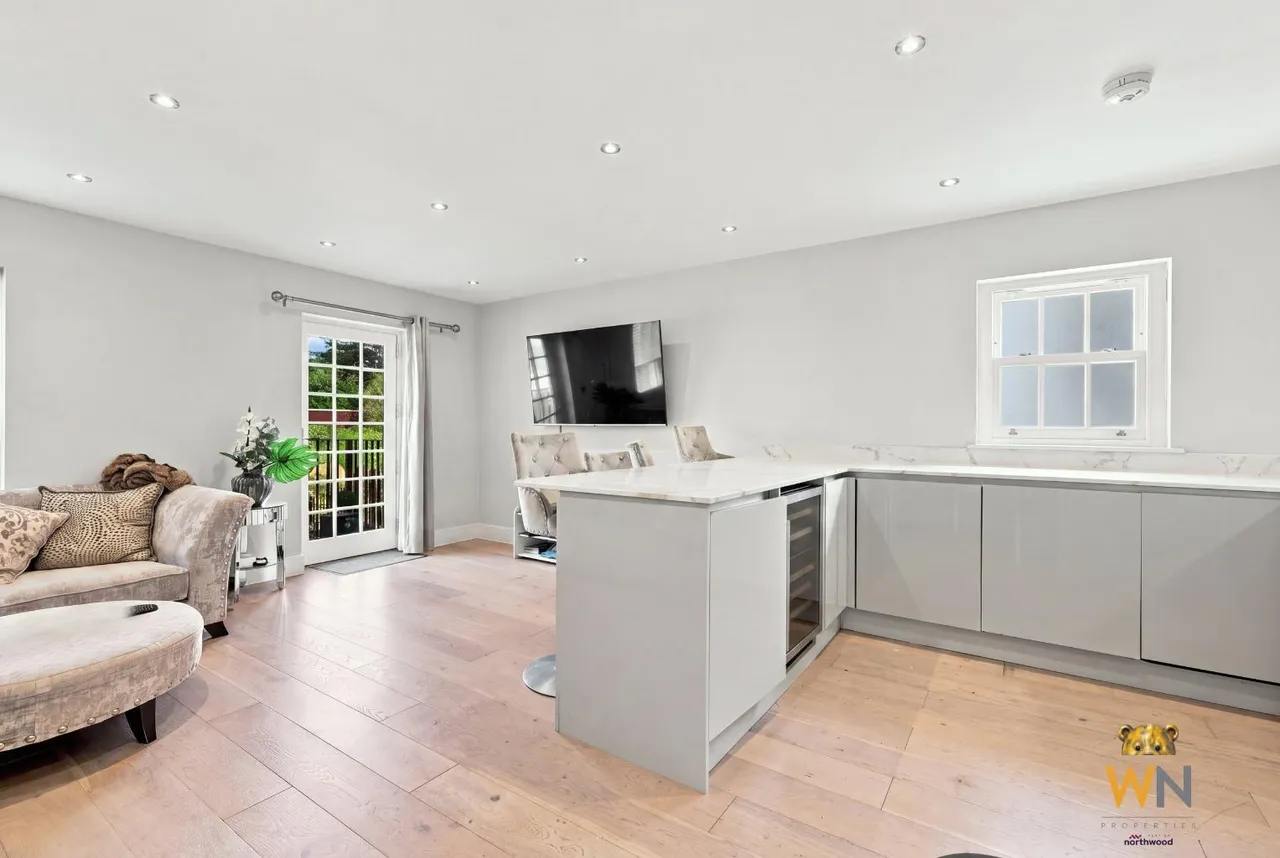 Crown Street, Brentwood, CM14, photo 3