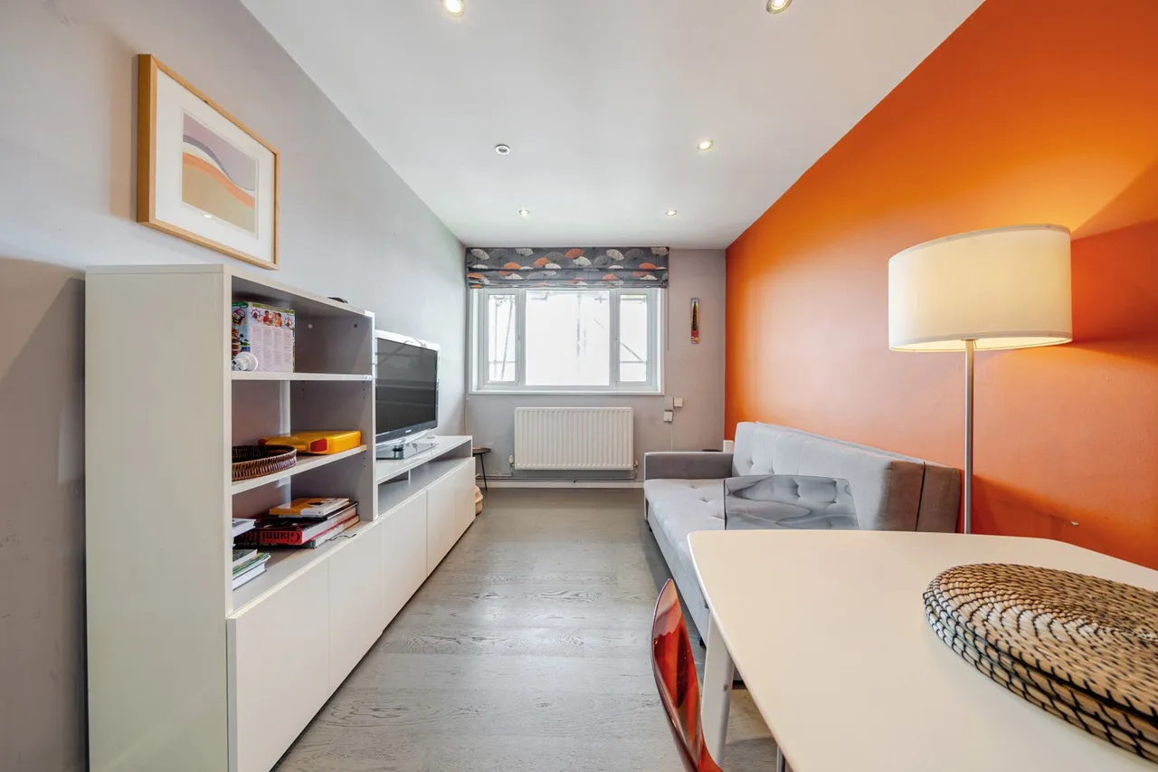 1 bed flat for sale — Denmark Hill Estate, SE5