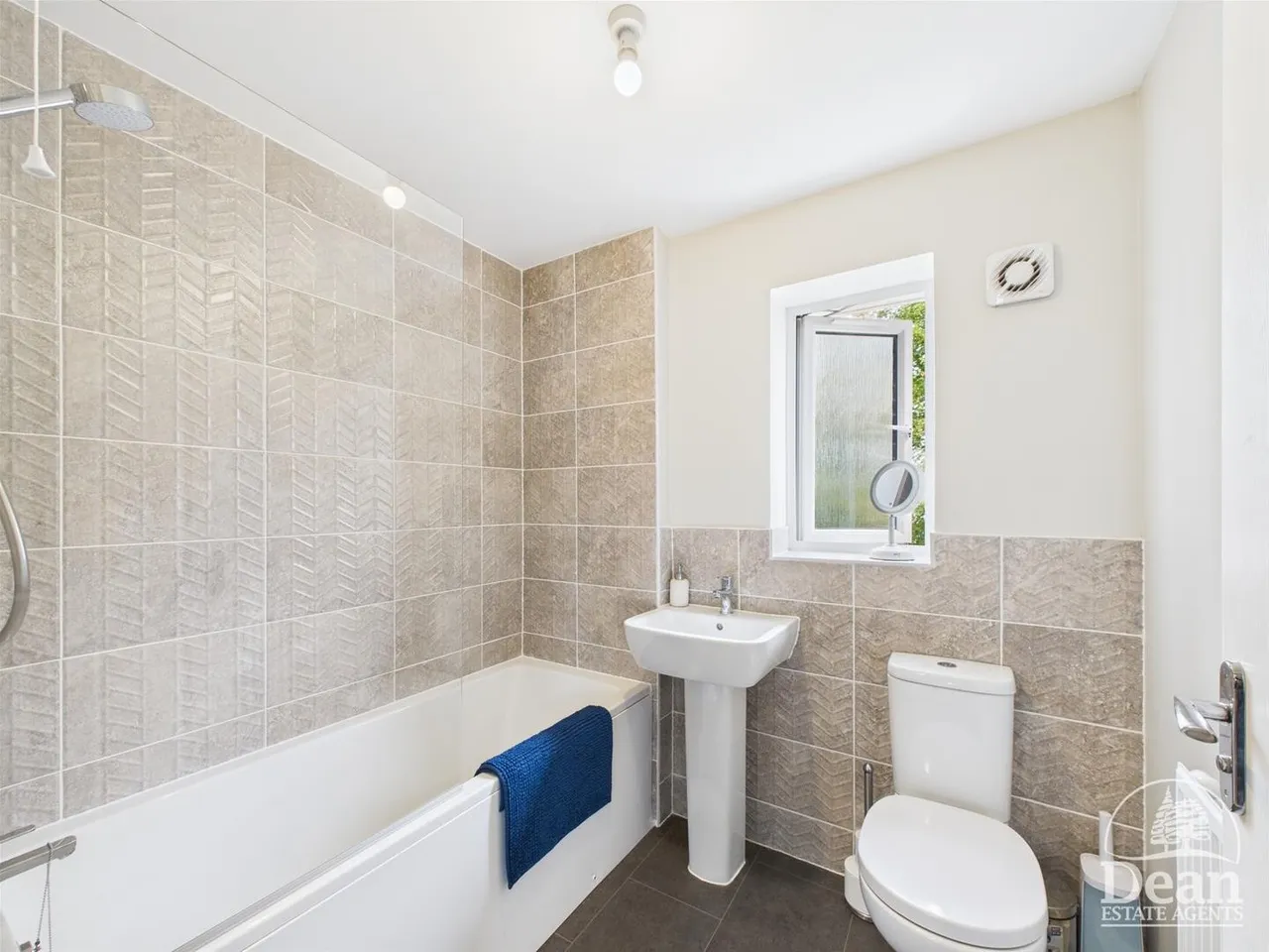 Kingfisher Drive, Lydney, GL15, photo 18