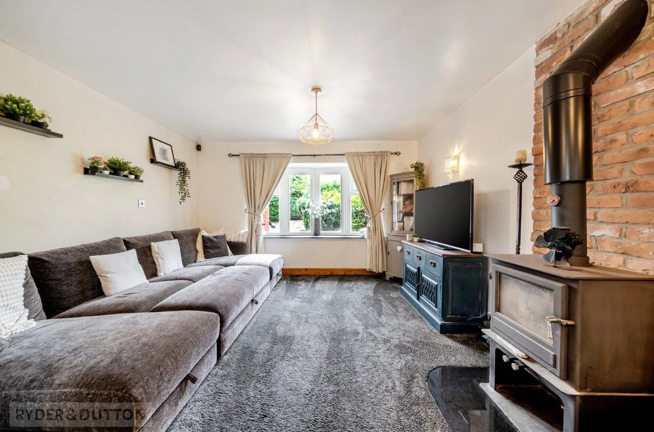 Hannerton Road, Shaw, OL2, photo 4