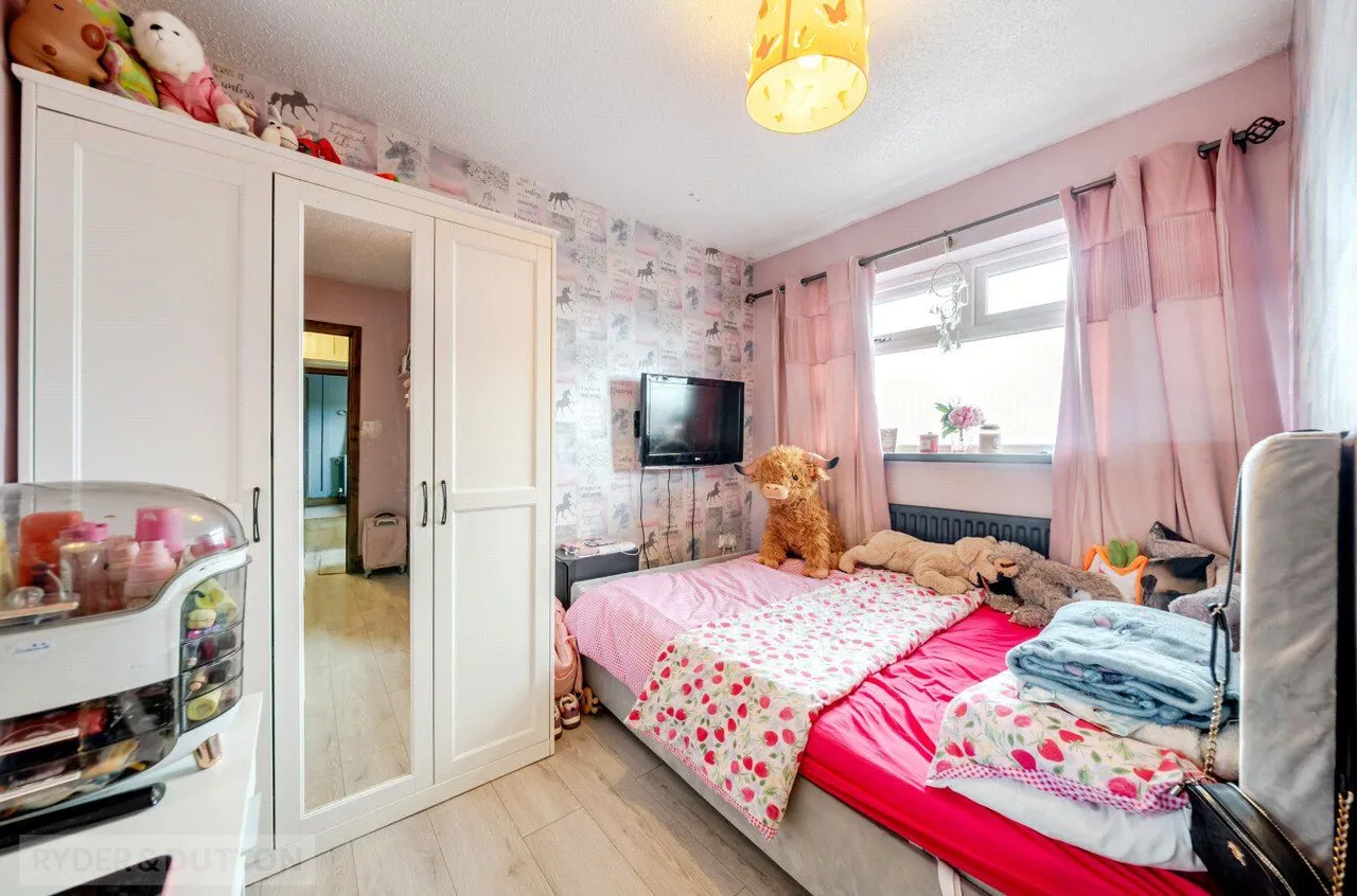 Hannerton Road, Shaw, OL2, photo 18