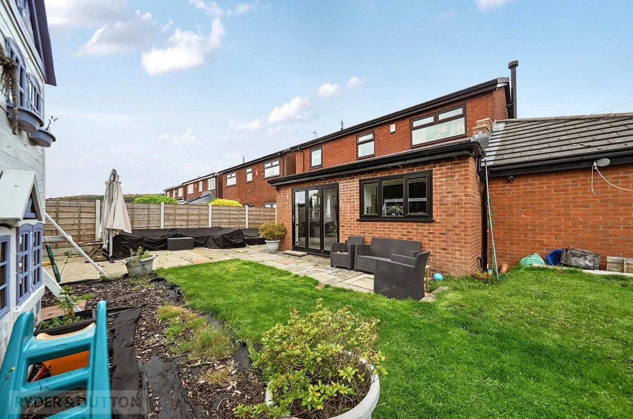 Hannerton Road, Shaw, OL2, photo 8